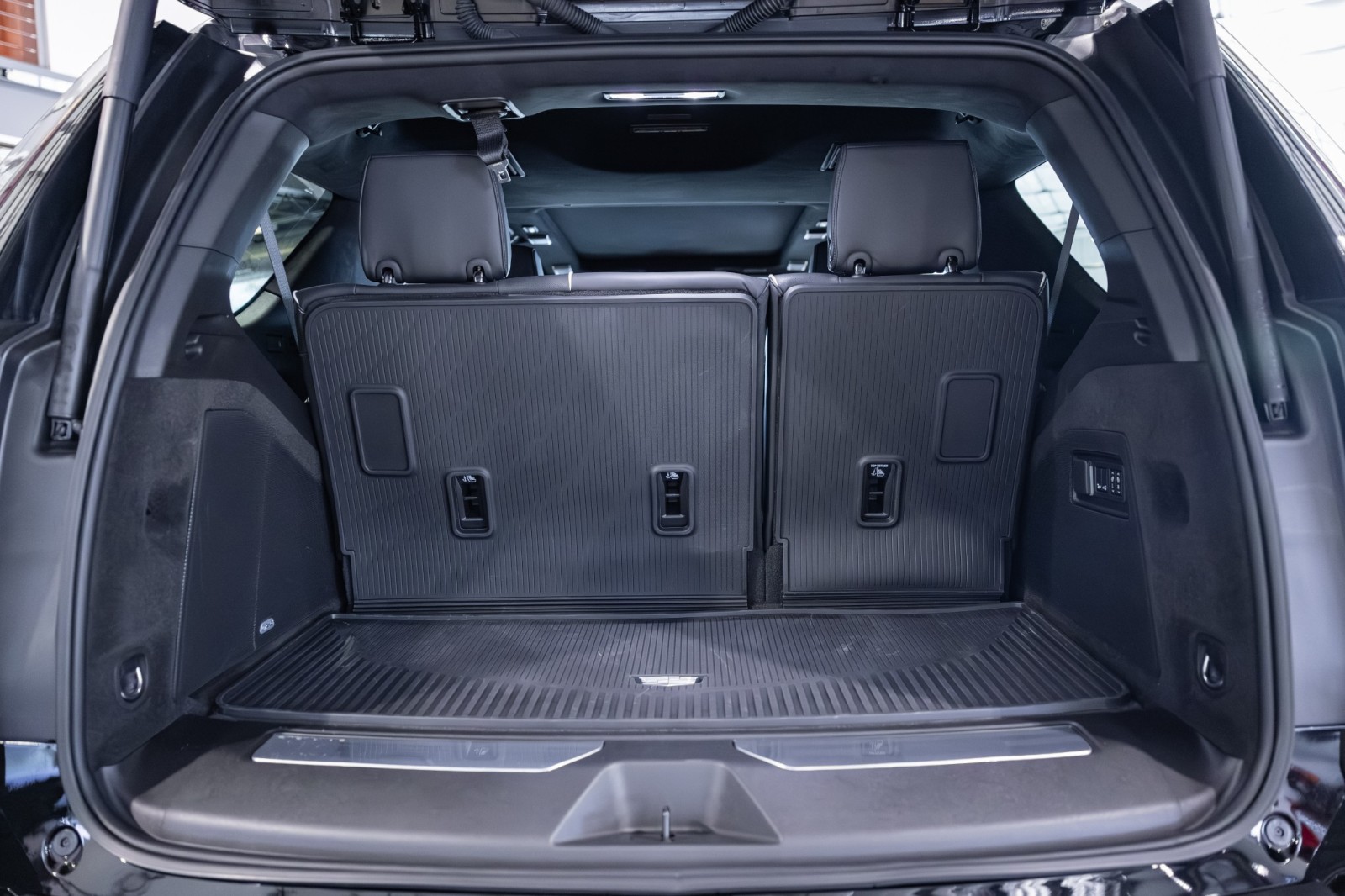 Used Car 2025 Cadillac Escalade  4wd Sport Platinum - Onyx Package For Sale Under $130,000 In Boerne, Texas