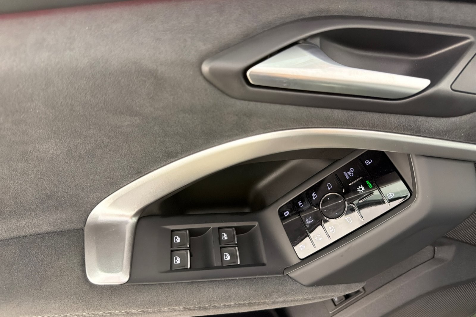 New 2026 Tambora Gray Metallic Audi Premium Plus 3.0 TFSI quattro image 10