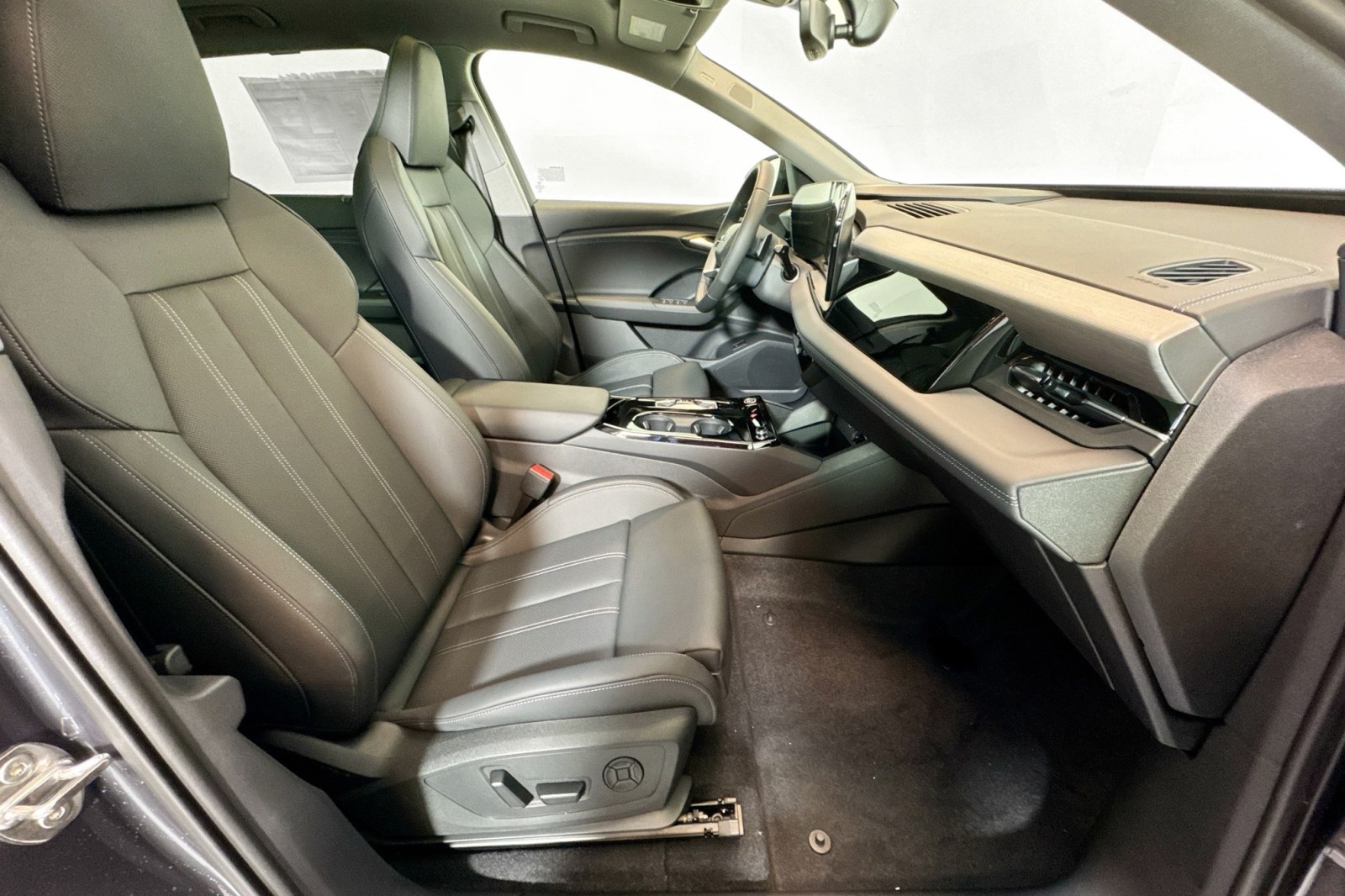 New 2025 Manhattan Gray Metallic Audi Premium Plus quattro image 25