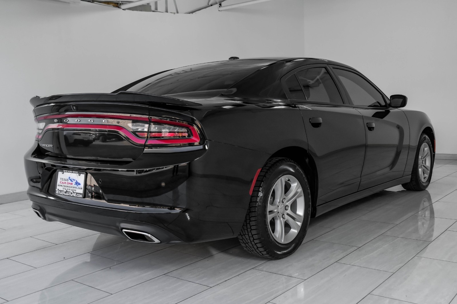 2019 Dodge Charger SXT AUTOMATIC HEATED SEATS REAR CAMERA KEYLESS STA 6