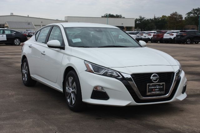 Nissan altima 2021