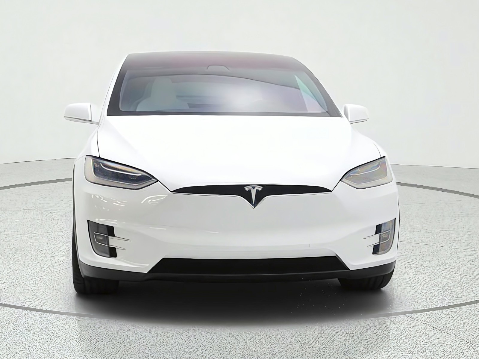 Used 2018 Pearl White Multi-Coat Tesla P100D image 2