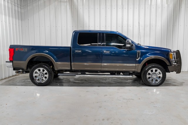 2017 Ford F-250 Lariat 4