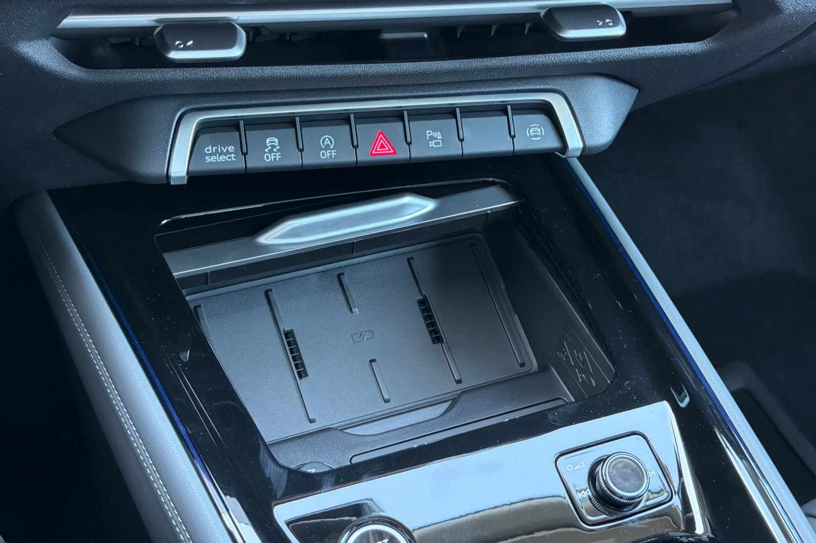 New 2026 Daytona Gray Pearl Effect Audi S line quattro image 19