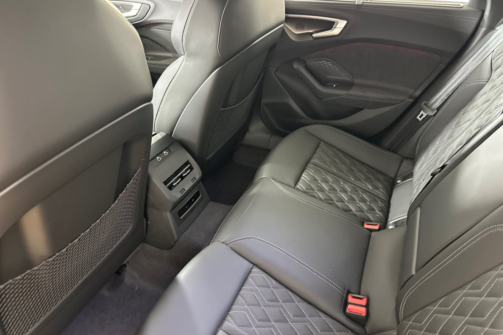 New 2026 Daytona Gray Pearl Effect Audi Premium Plus 3.0 TFSI quattro image 11