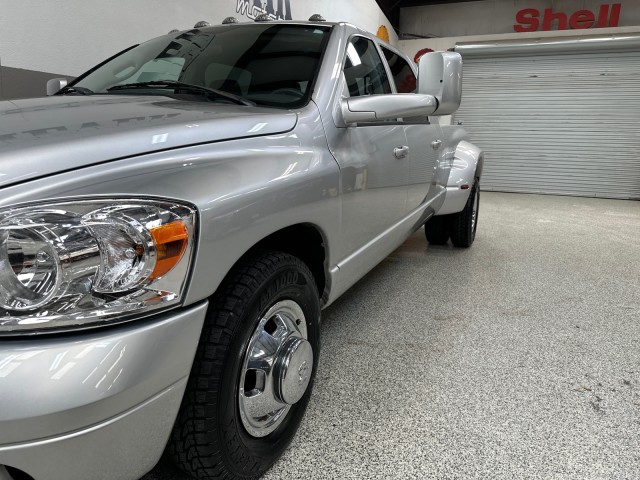 2007 Dodge Ram 3500 SLT DRW RWD Mega Cab 5.9L-Cummins in , 