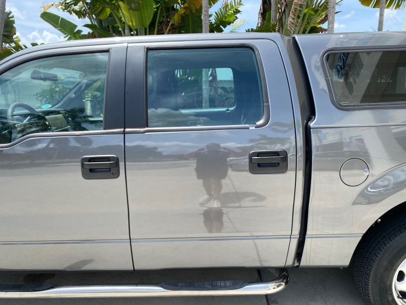 2010 Ford F-150 4 DR CREW XL LOW MILES 34,625 in , 
