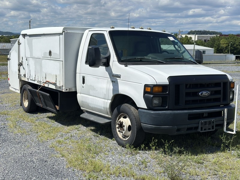 2012 Ford E450 Former Tru Green Service Truck Business Ready  in , 