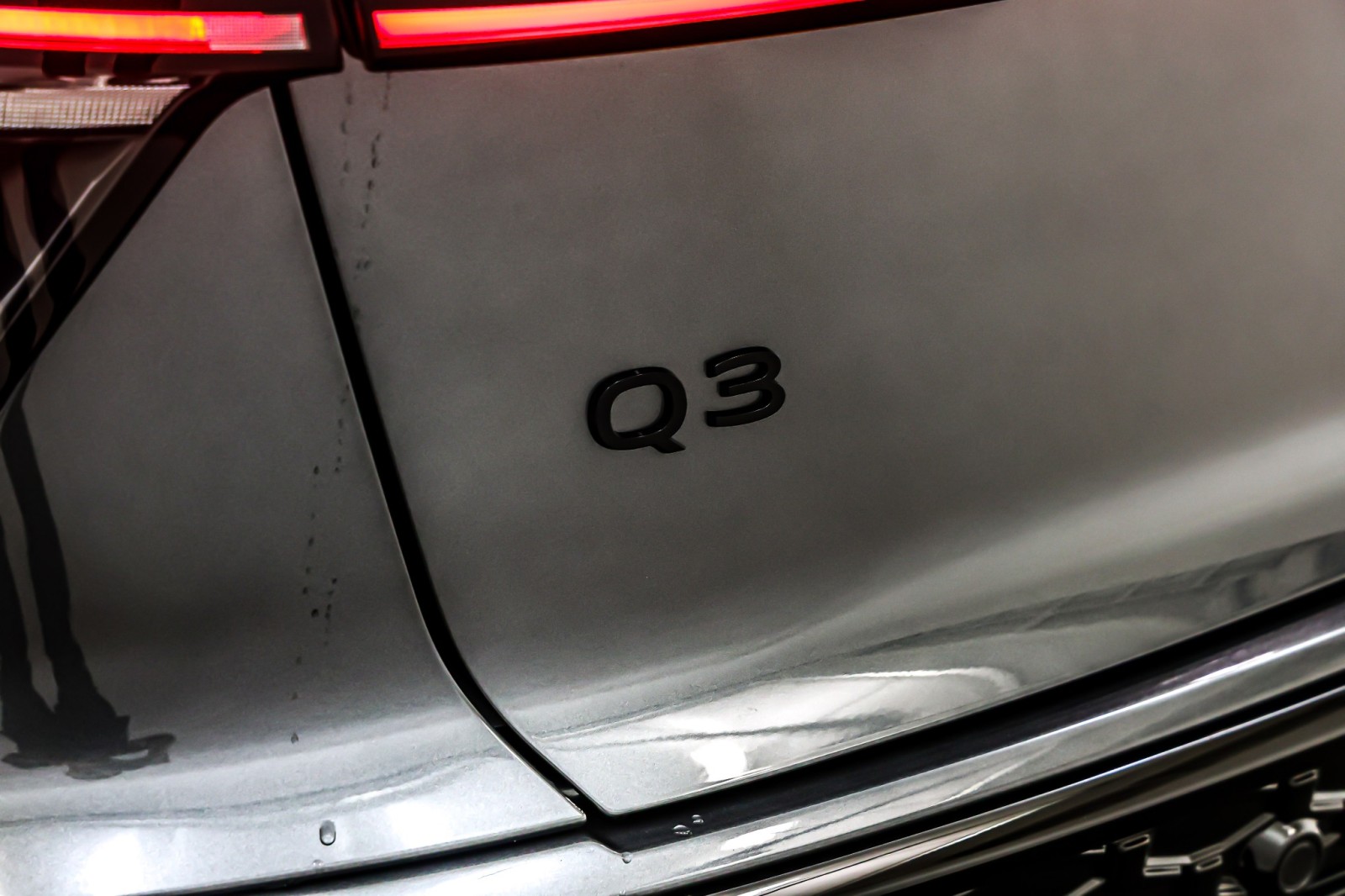 New 2026 Daytona Gray Pearl Effect Audi S line quattro image 9