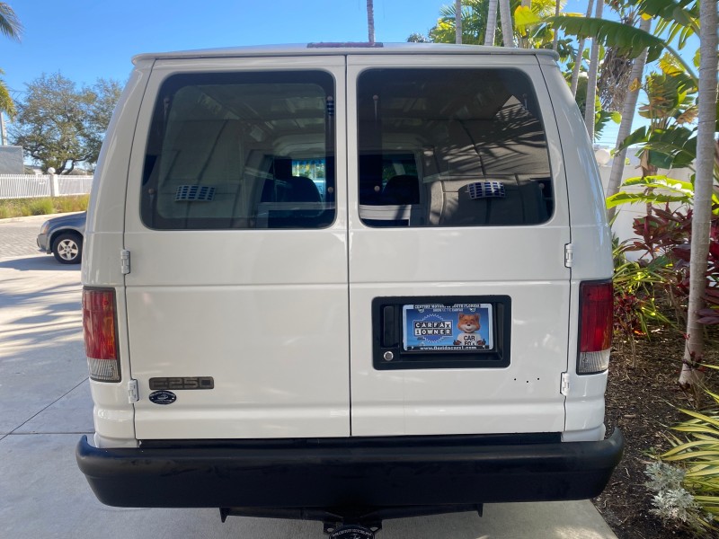 2003 Ford Econoline Cargo Van E 250 SUPER CARGO LOW MILES 67,419 in , 