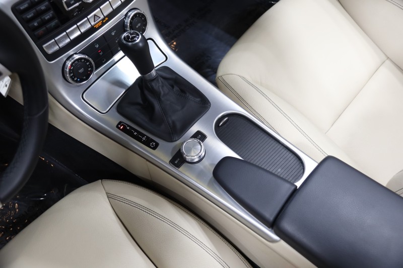 2012 Mercedes-Benz SLK 350 AMG Sport 2dr Roadster in , 