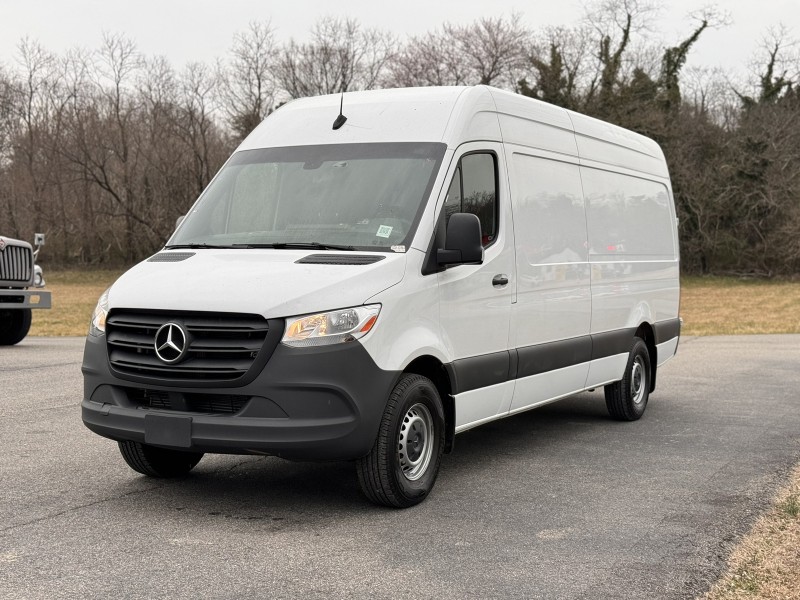 2022 Mercedes-Benz Sprinter Cargo Van  in , 