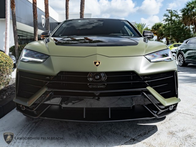 2023 Lamborghini Urus Performante in , 