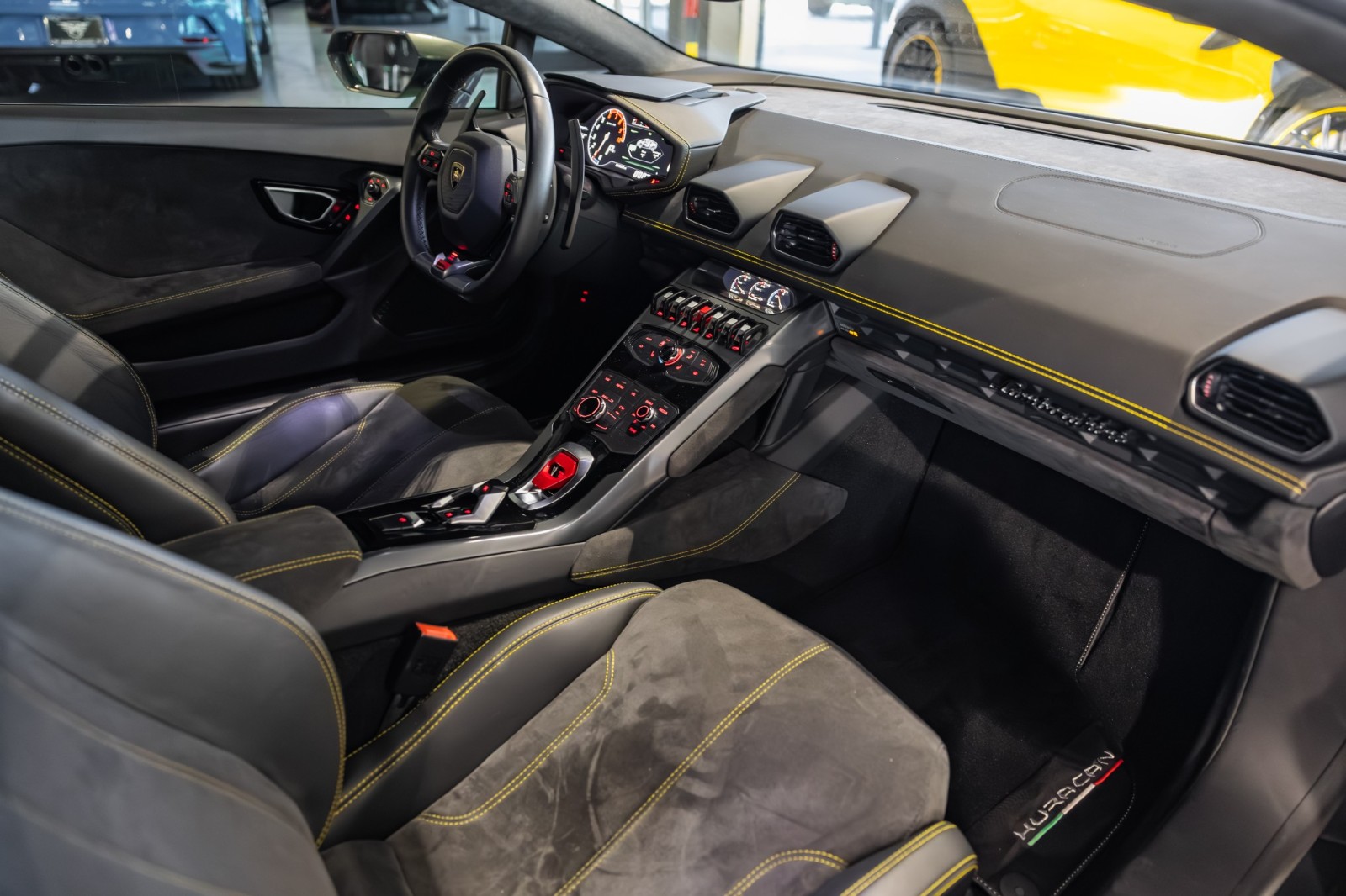 Used Car 2016 Lamborghini Huracan  Lp 580-2 - Lifting System + - $242,395 Msrp - Giano Wheels For Sale Under $240,000 In Boerne, Texas