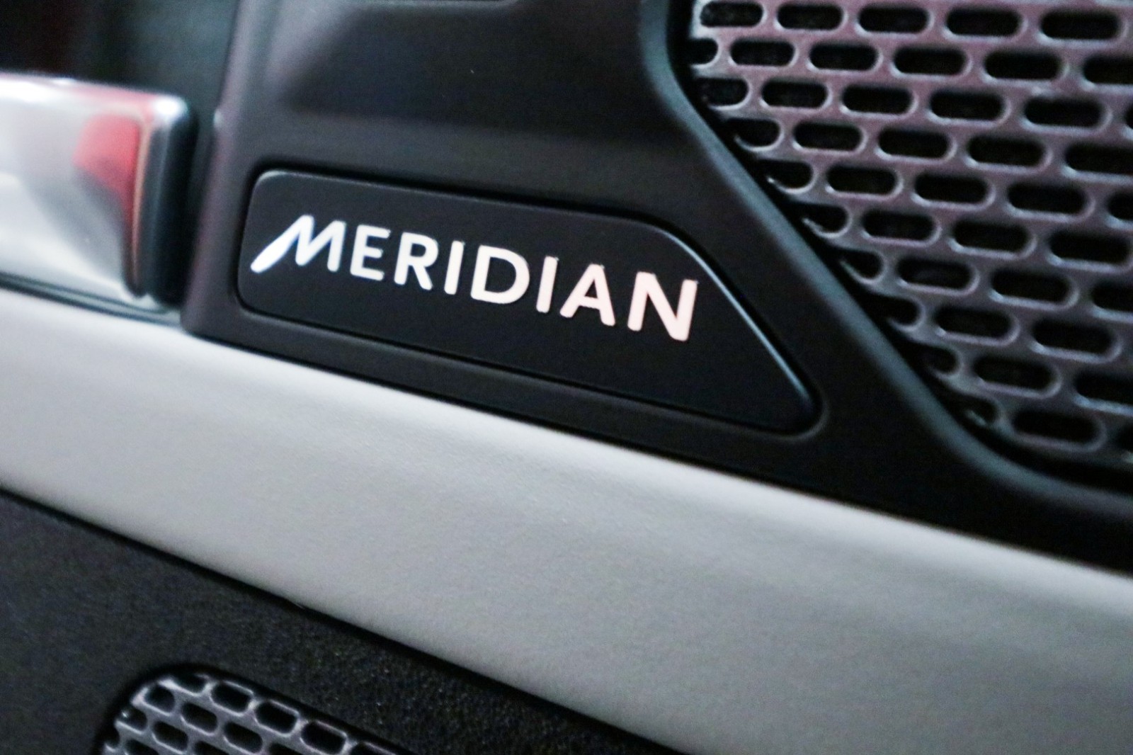 Used Car 2020 Land Rover Defender  Se For Sale Under $40,000 In Austin, Texas