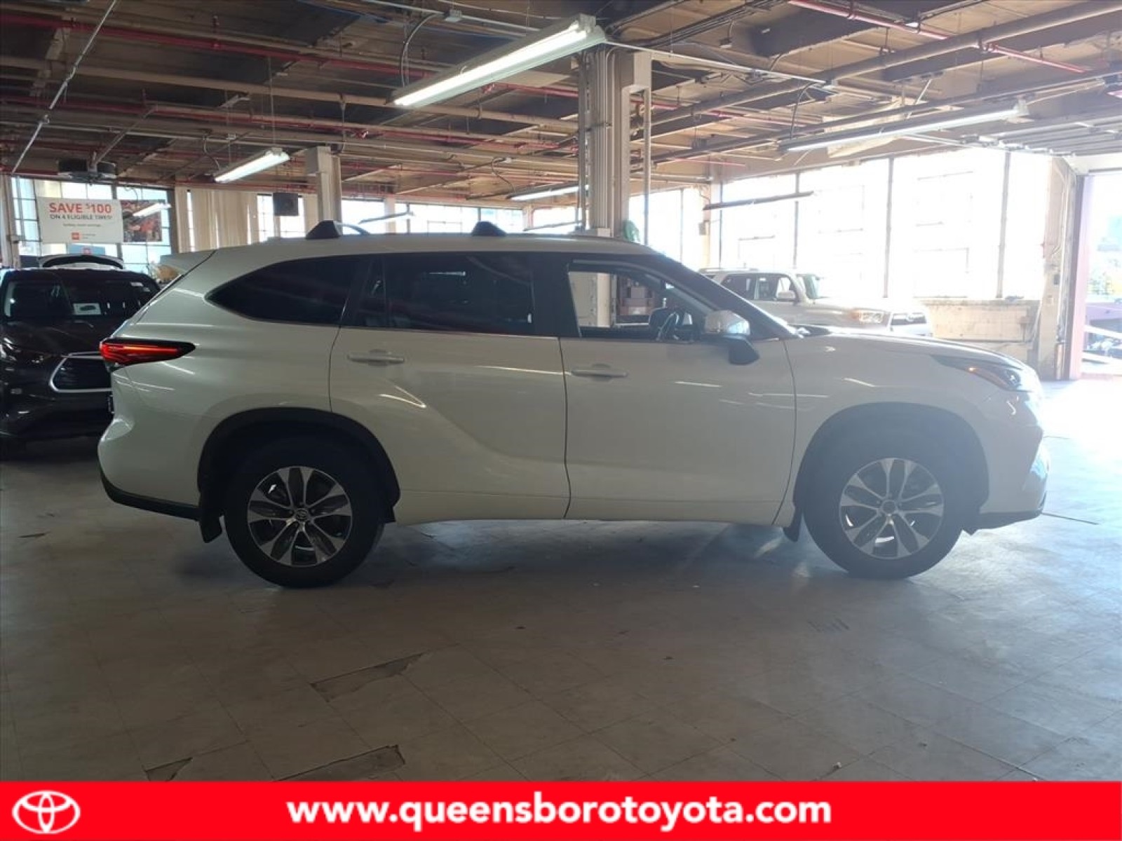 Used 2023 Toyota Highlander SUV