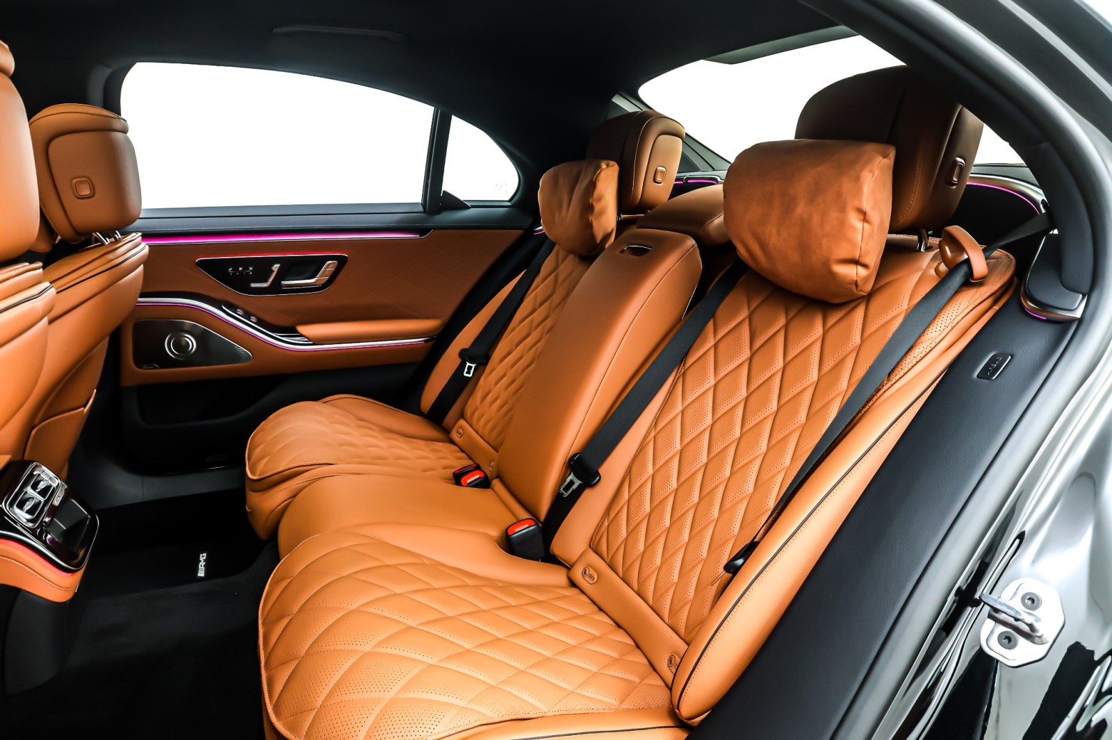 New 2026 Obsidian Black Metallic Mercedes-Benz S 580 image 8