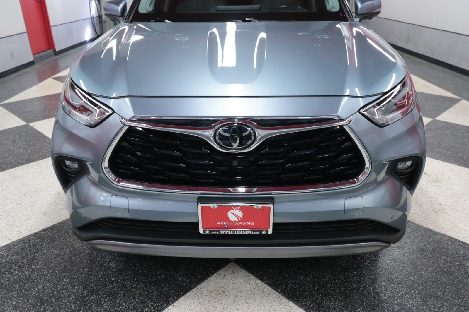 Used Car 2023 Toyota Highlander  Platinum For Sale Under $40,000 In Austin, Texas