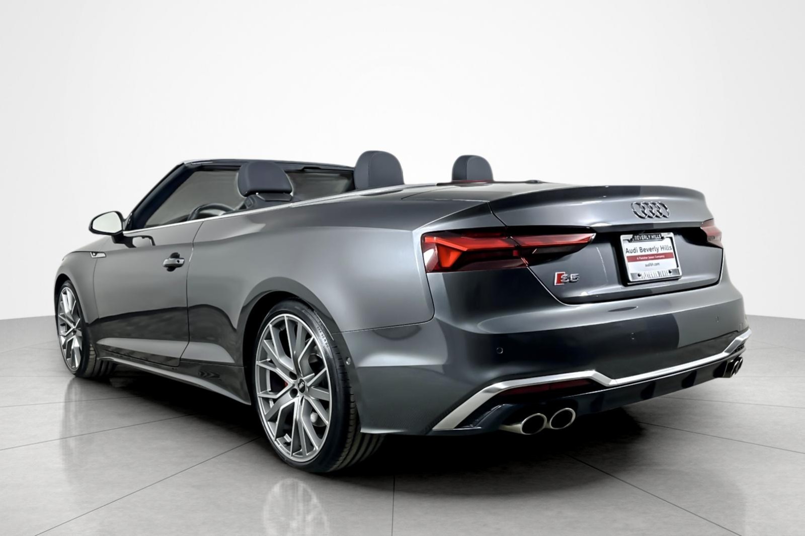 Used 2022 Daytona Gray Pearl Effect/Black Roof Audi Prestige 3.0 TFSI quattro image 3