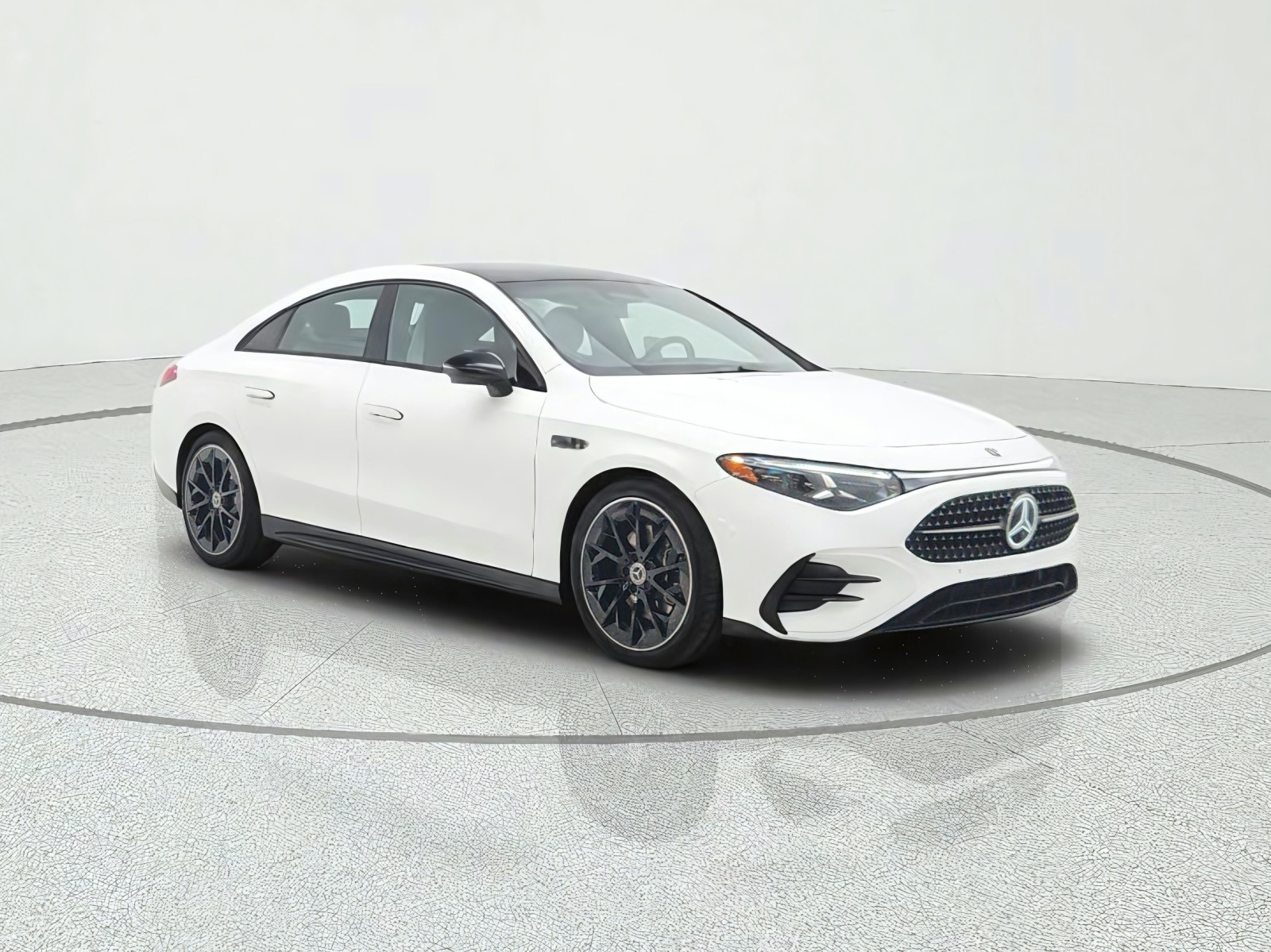 New 2027 Polar White Mercedes-Benz CLA 220 Hybrid FWD image 3