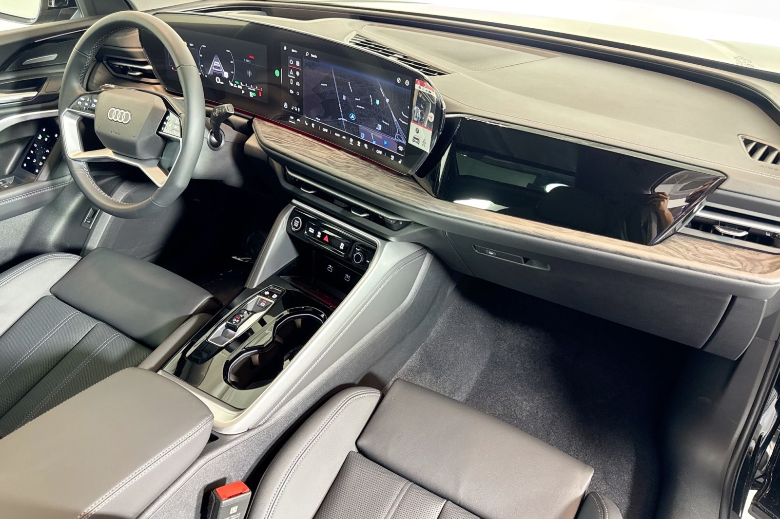New 2025 Mythos Black Metallic Audi Premium Plus 2.0 TFSI quattro image 26