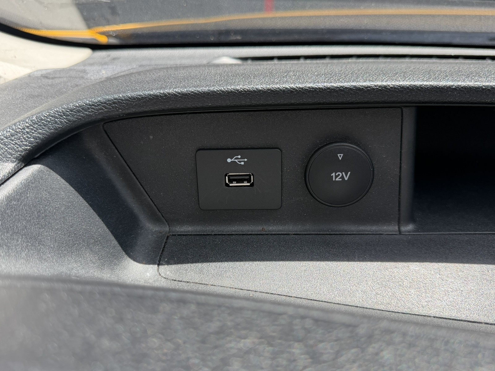 2020 Ford Transit 150 - $19,977