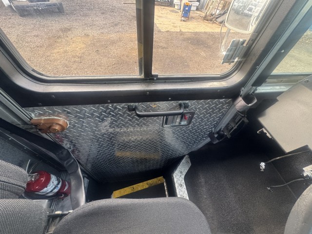 2018 Freightliner MT55 20' Step Van w2000lb Liftgate  in , 
