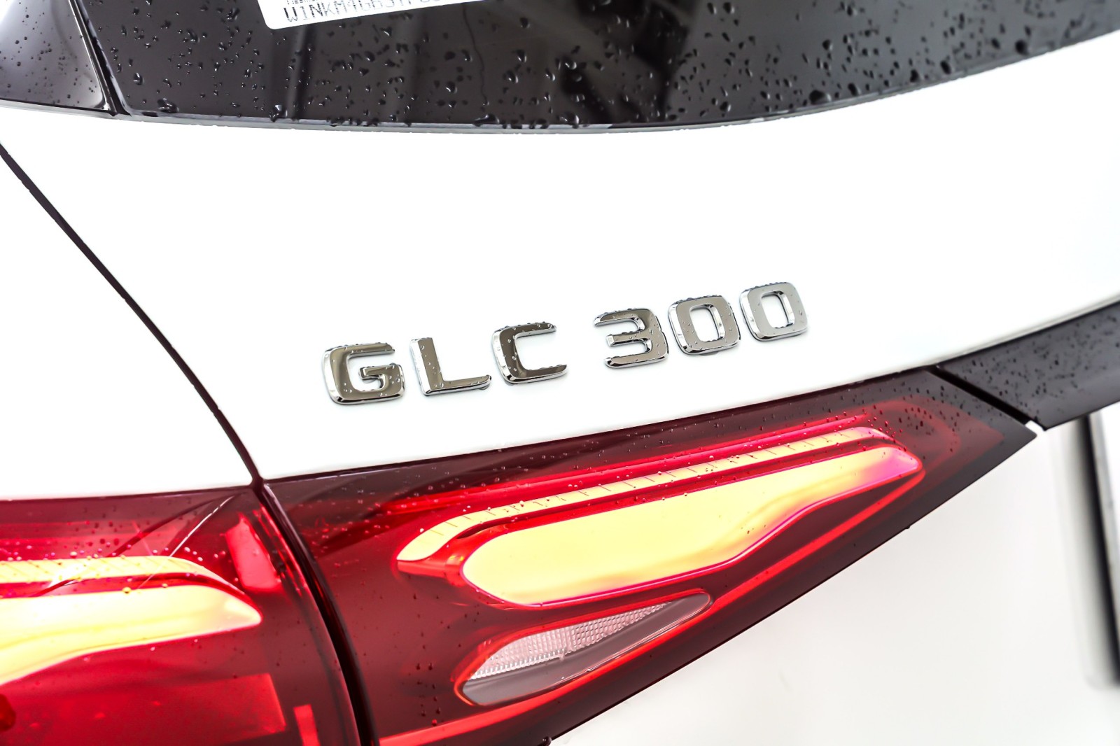 New 2026 Polar White Mercedes-Benz GLC 300 SUV image 9