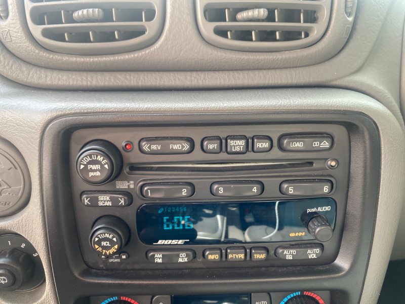 2002 Chevrolet TrailBlazer EXT LT  SUV LOW MILES 69,572 in , 