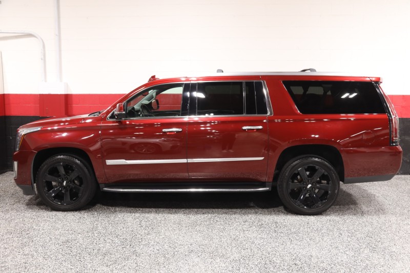 2020 Cadillac Escalade ESV 4dr Suv in , 