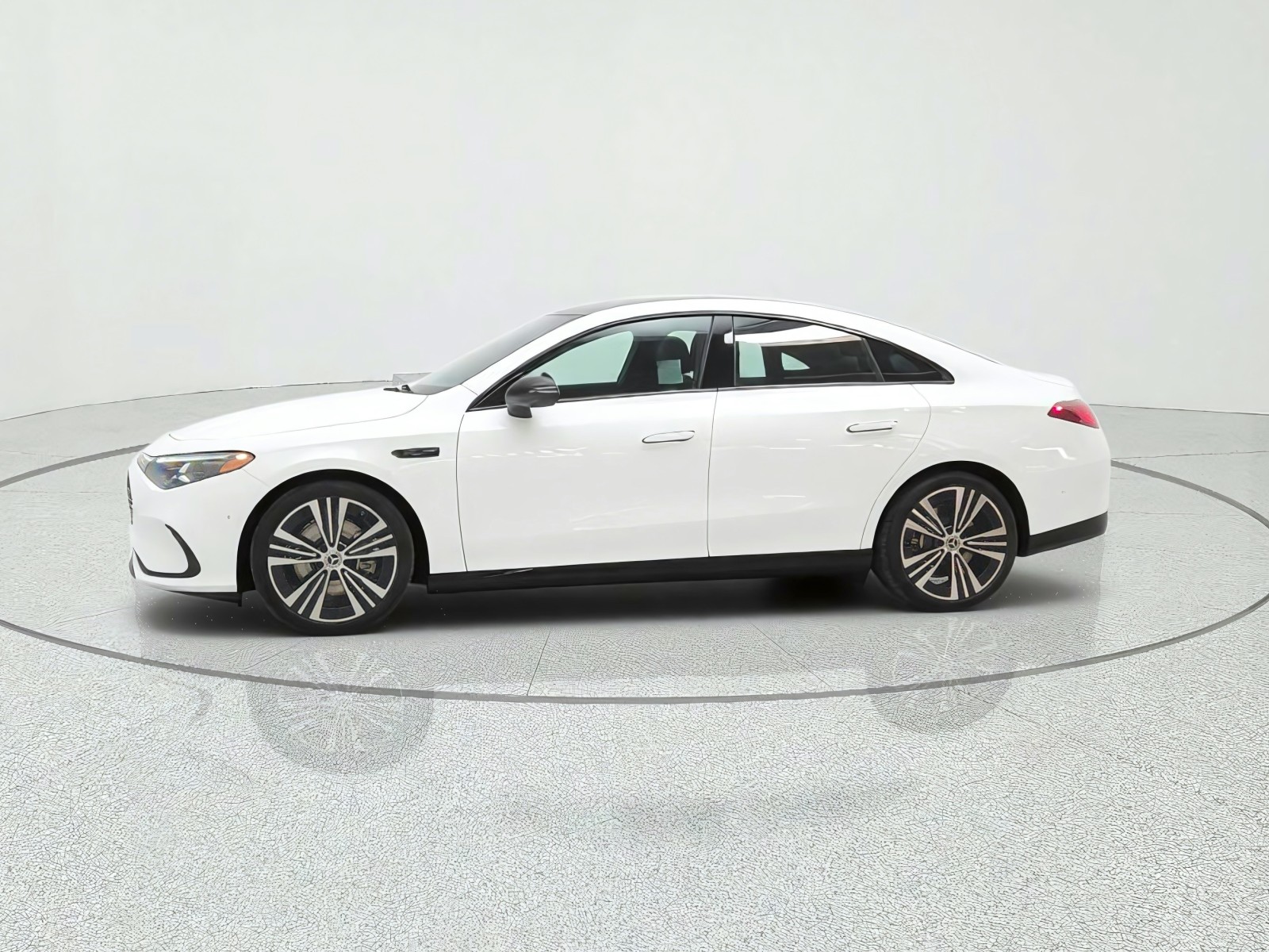 New 2027 Polar White Mercedes-Benz CLA 350 Electric image 8