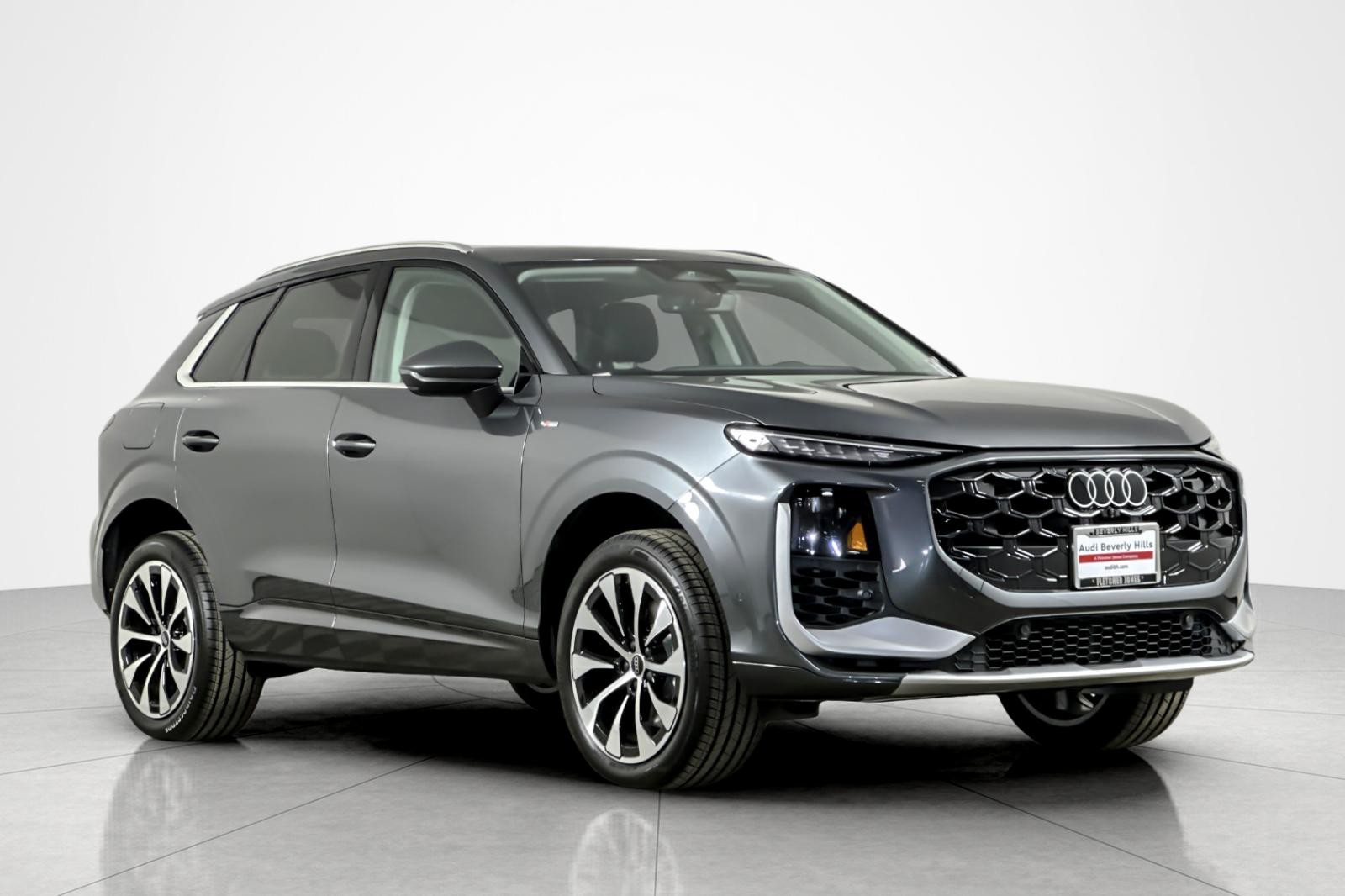 New 2026 Daytona Gray Pearl Effect Audi S line quattro image 2