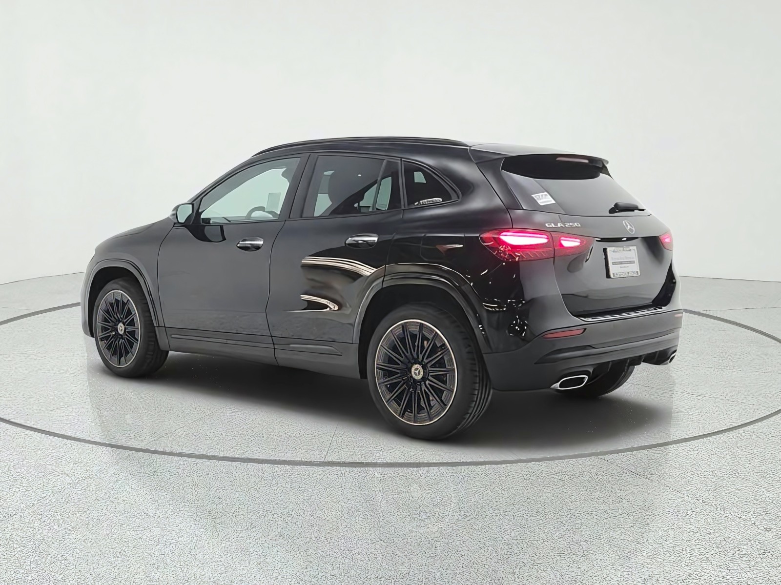 New 2026 Cosmos Black Metallic Mercedes-Benz GLA 250 SUV image 7