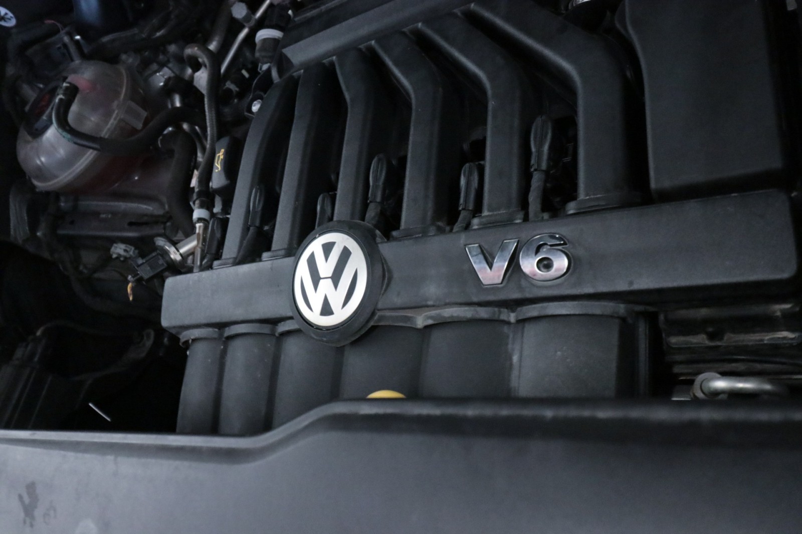 Used Car 2022 Volkswagen Atlas  3.6l V6 Se W/technology For Sale Under $30,000 In Austin, Texas