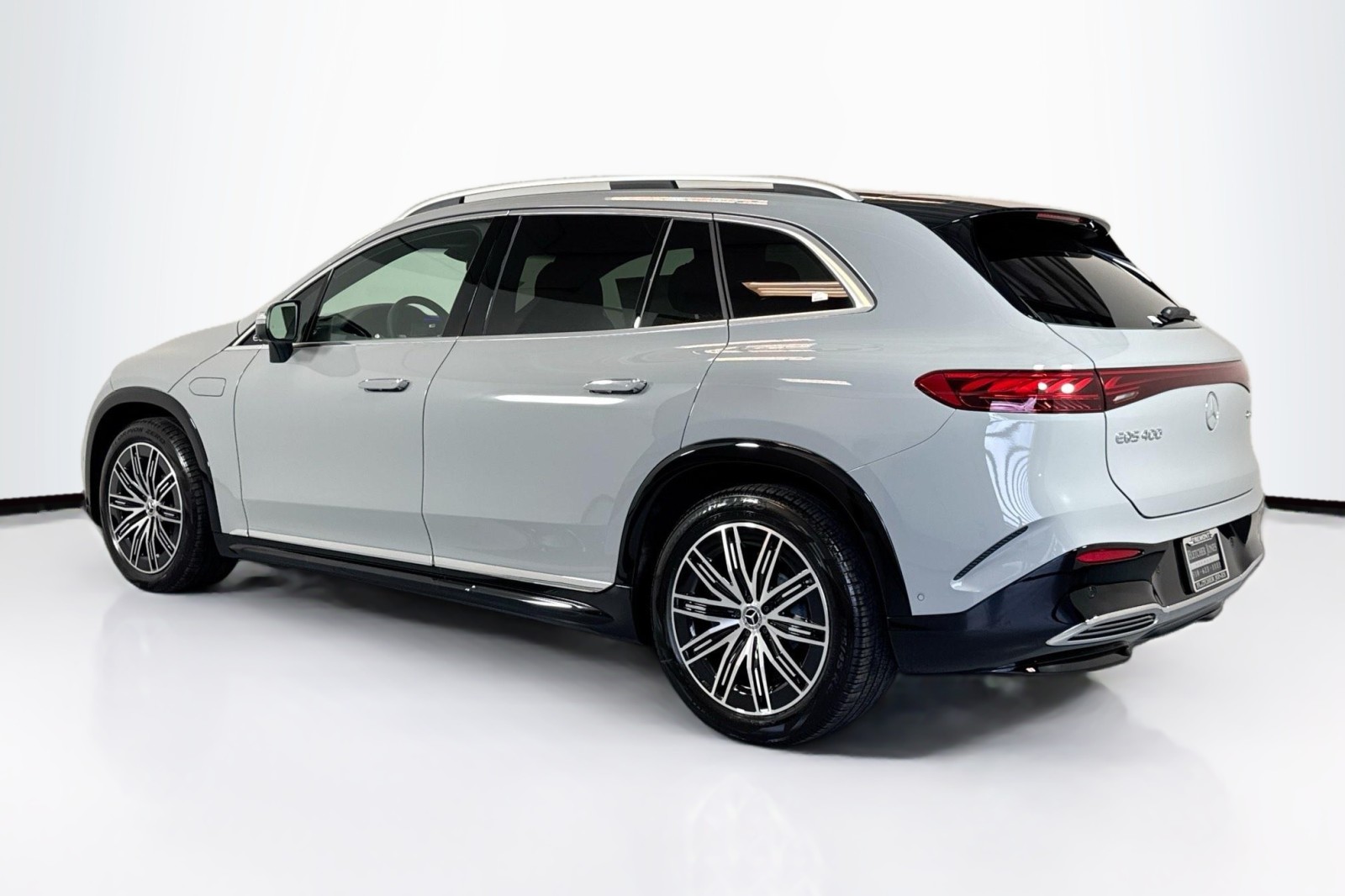 New 2026 MANUFAKTUR Alpine Grey Mercedes-Benz EQS 400 4MATIC® SUV image 7