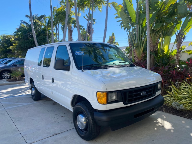 2003 Ford Econoline Cargo Van E 250 SUPER CARGO LOW MILES 67,419 in , 