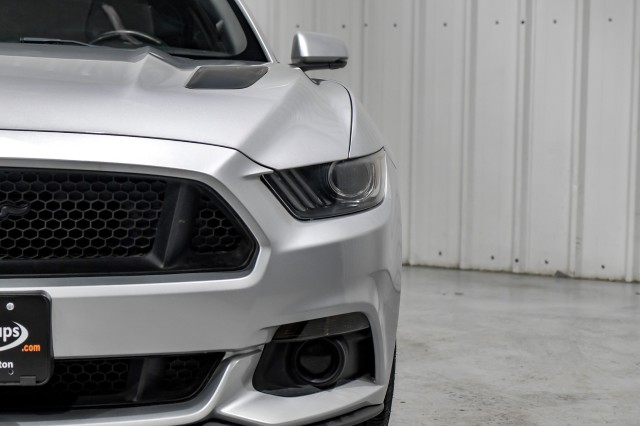 2015 Ford Mustang GT 43