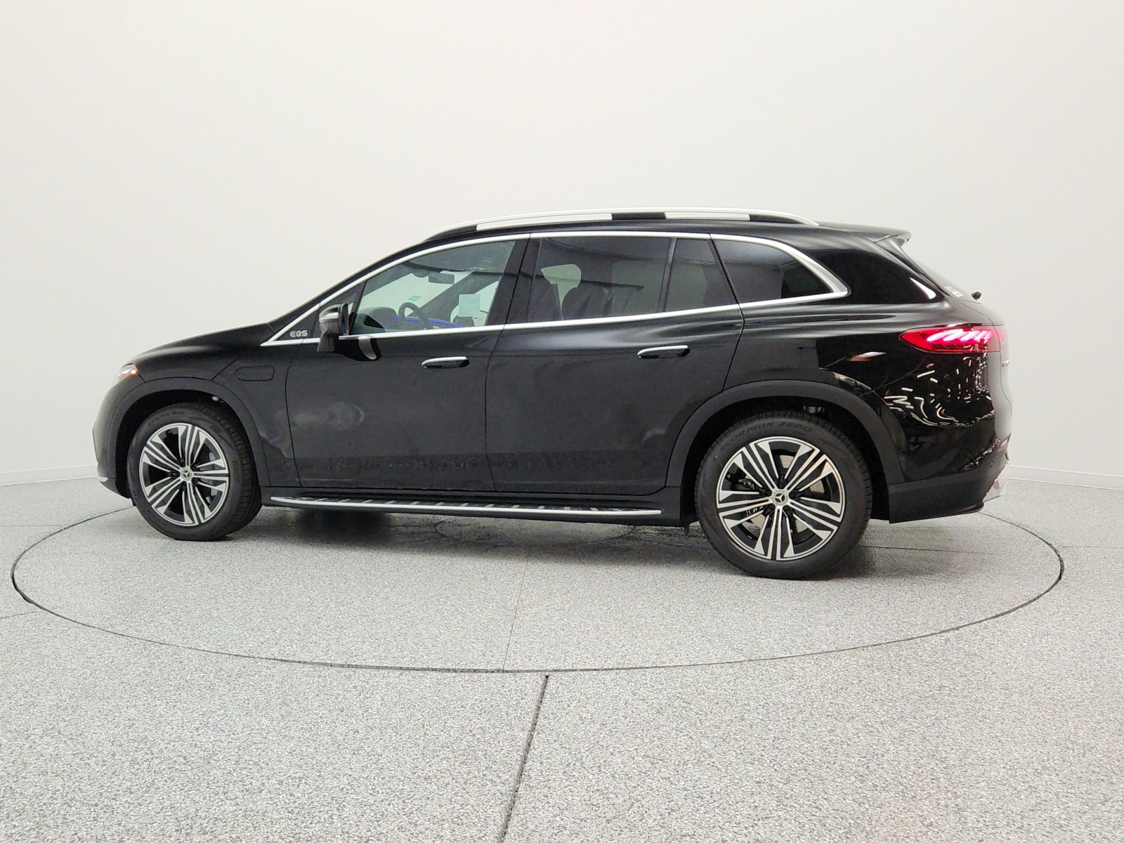New 2026 Black Mercedes-Benz EQS 400 4MATIC® SUV image 8