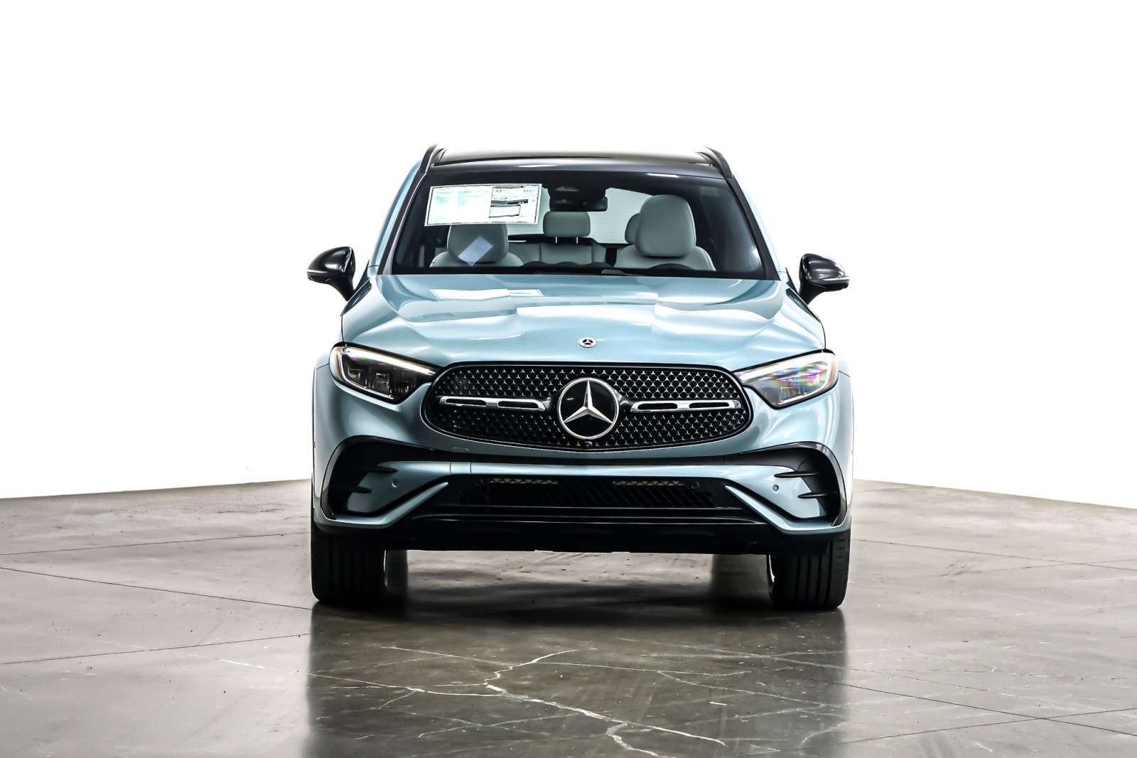 New 2026 Verde Silver Metallic Mercedes-Benz GLC 300 image 2