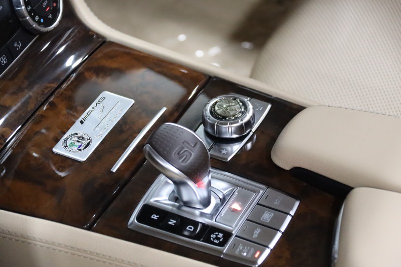 2013 Mercedes-Benz SL 550 AMG Sport 2dr Roadster in , 