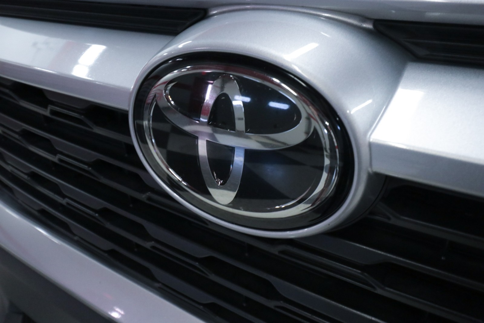 Used Car 2021 Toyota Rav4  Le For Sale Under $25,000 In Austin, Texas