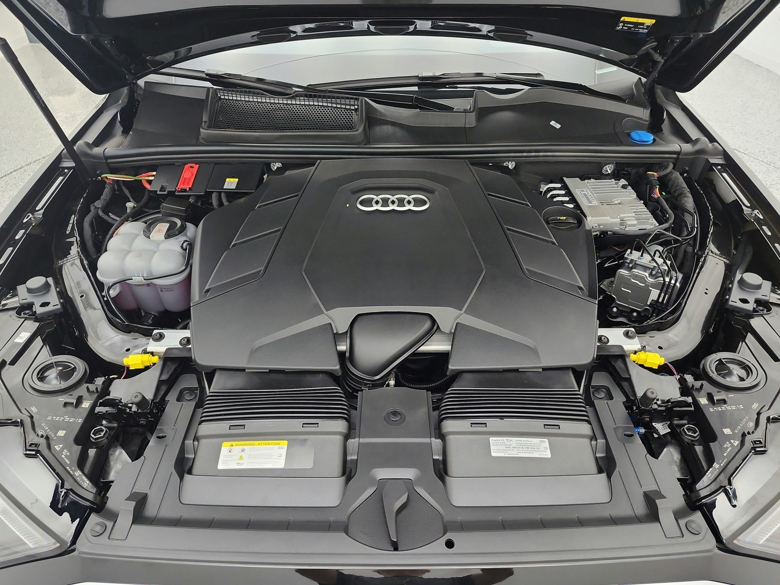 Used 2023 Mythos Black Metallic Audi Prestige 55 TFSI quattro image 22