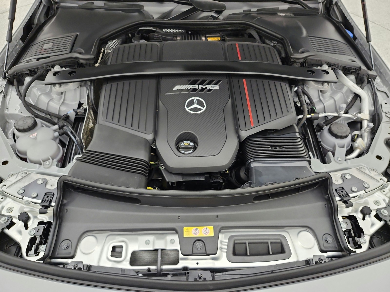 New 2027 MANUFAKTUR Alpine Grey Metallic Mercedes-Benz AMG® CLE 53 4MATIC+ Coupe image 12