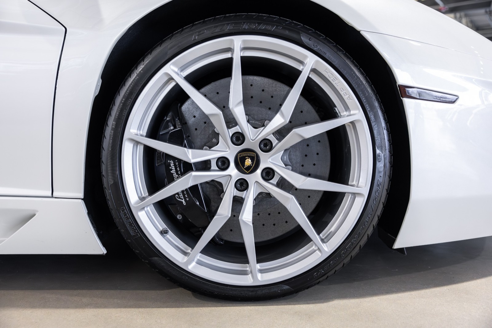 Used Car 2015 Lamborghini Aventador  For Sale Under $340,000 In Boerne, Texas