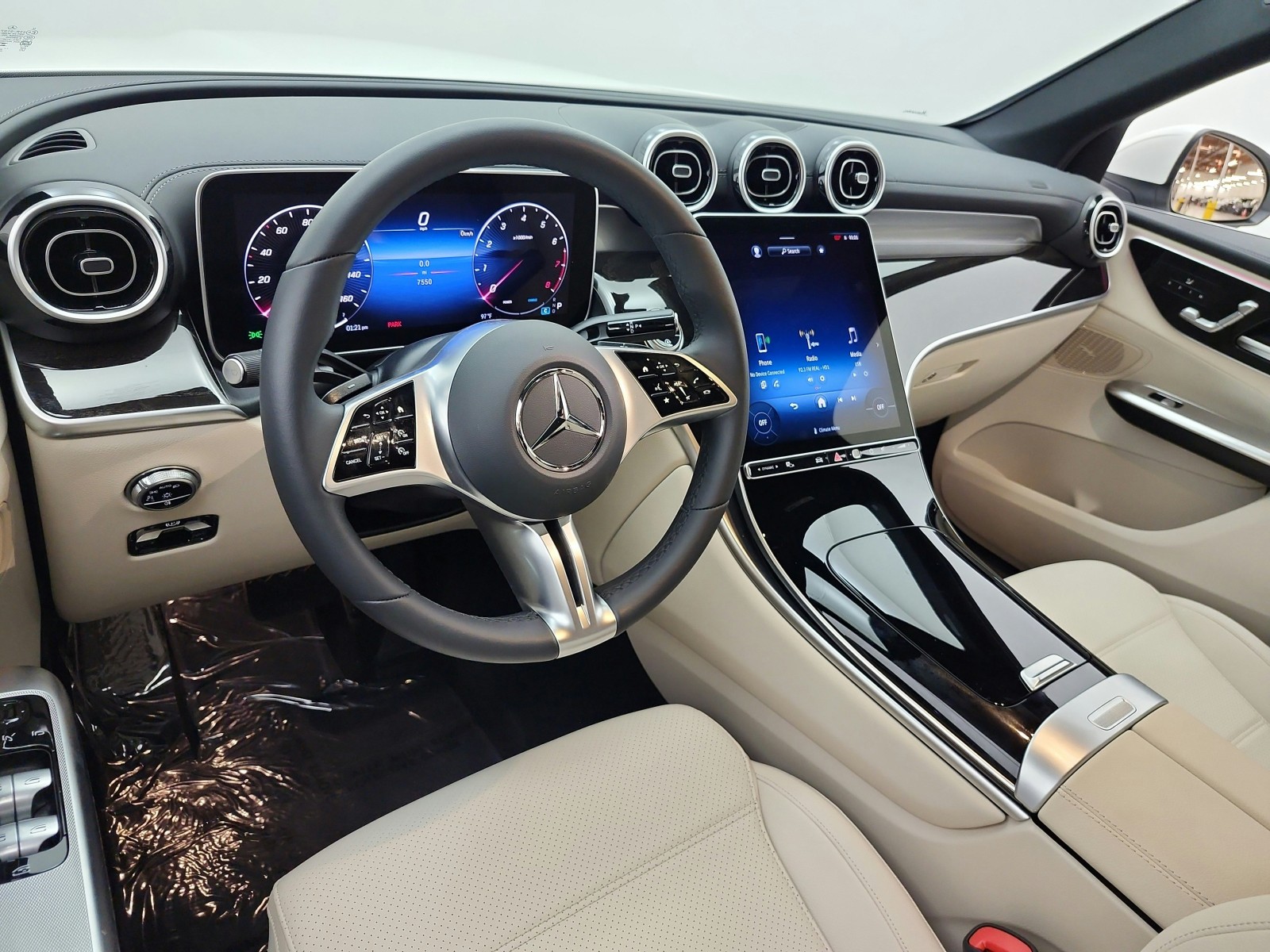 Certified Used 2024 Polar White Mercedes-Benz GLC 300 4MATIC® SUV image 14