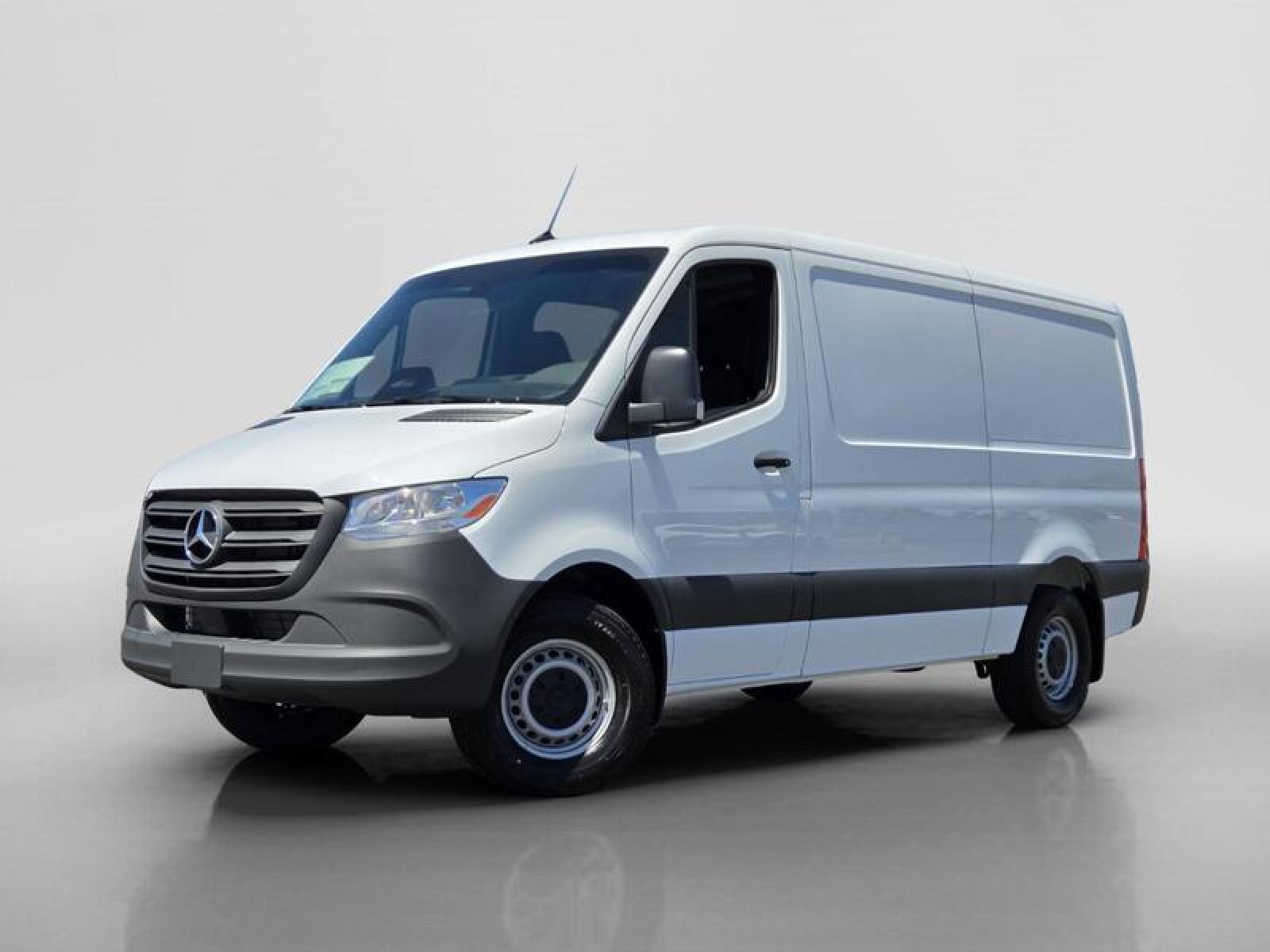 2026 Mercedes-Benz Sprinter Crew Van 2026 Mercedes-Benz Sprinter Crew Van  Minivan/Van