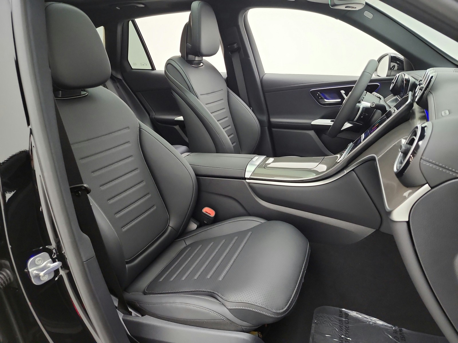 New 2026 Black Mercedes-Benz GLC 300 4MATIC® SUV image 14