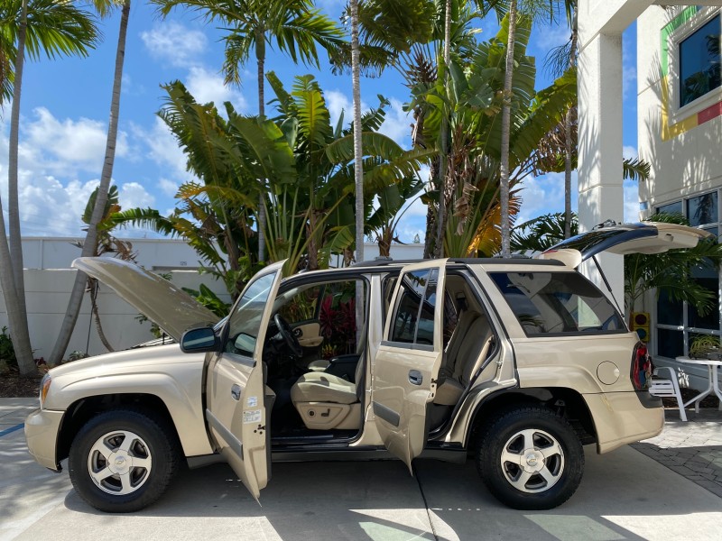 2005 Chevrolet TrailBlazer 4WD LS 1 OWNER LOW MILES 75,632 in , 