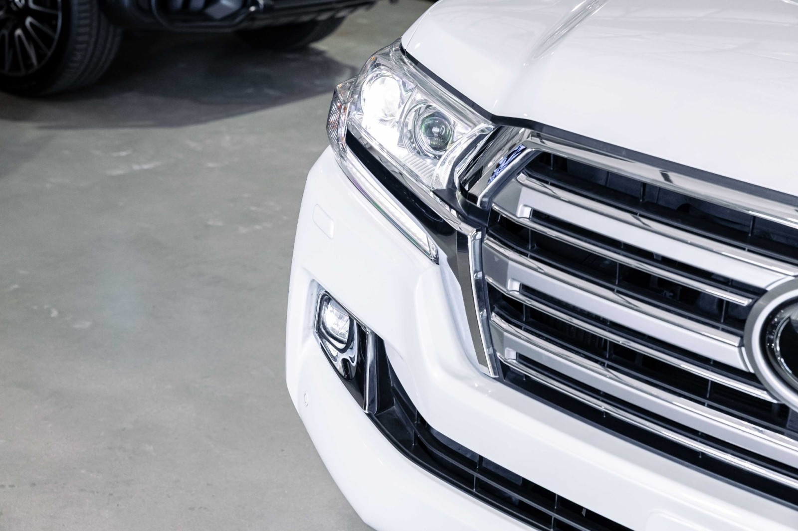 Used Car 2018 Toyota Land Cruiser  For Sale Under $70,000 In Boerne, Texas