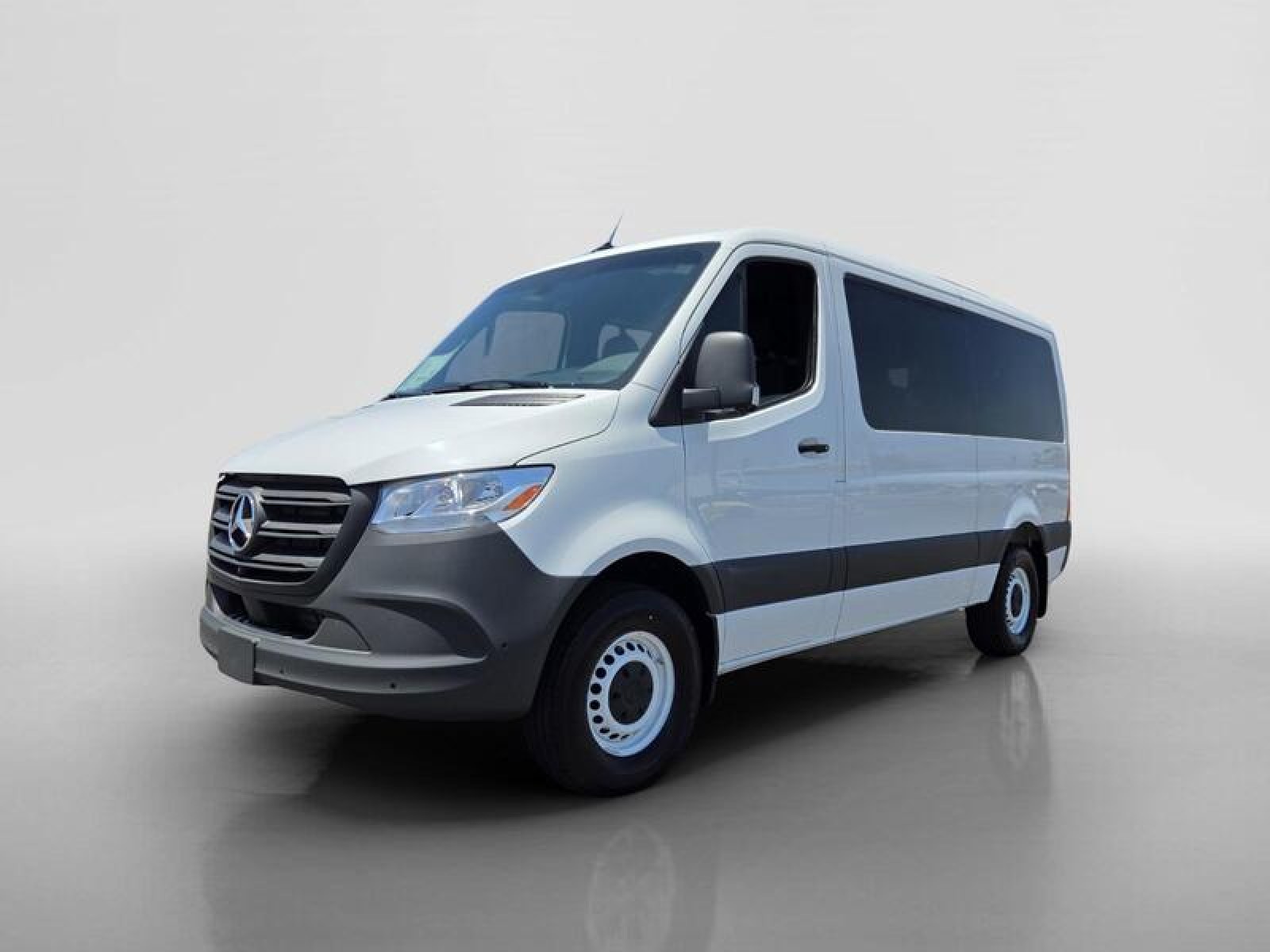 New 2026 ARCTIC WHITE Mercedes-Benz  image 8